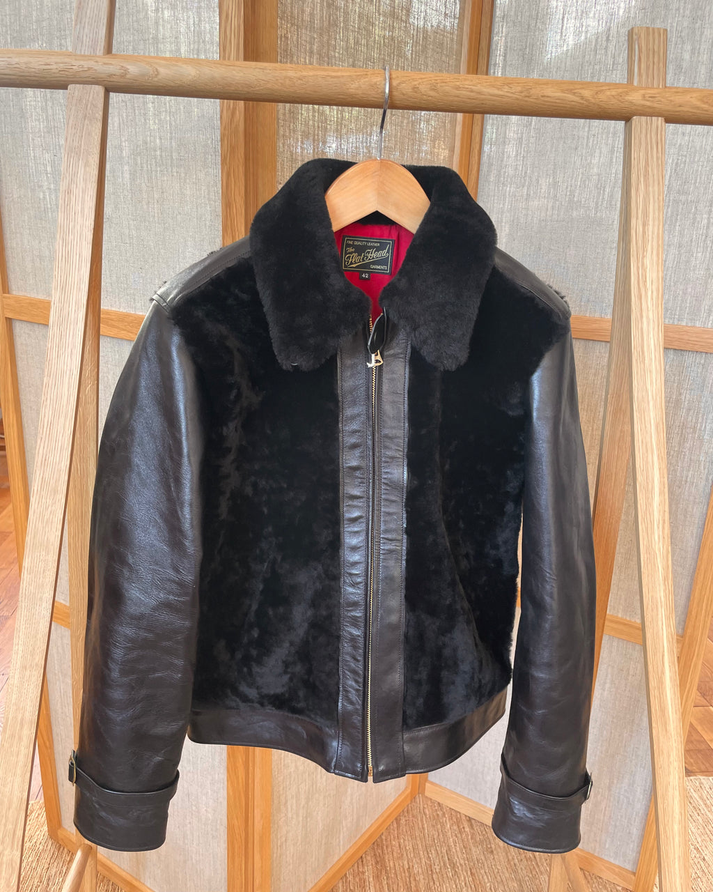 THE FLAT HEAD - GRIZZLY Shinki Hikaku Veg Tanned Teacore Horsehide & UK Mouton - Black FN-MJ-002 - Tempo