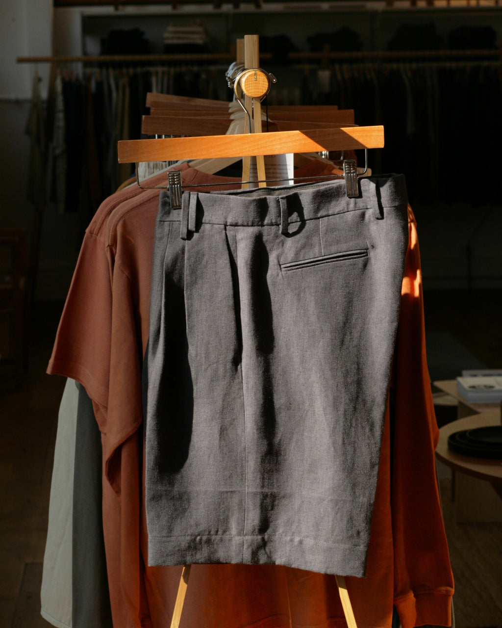 Linen Tailored Shorts | Teal Grey