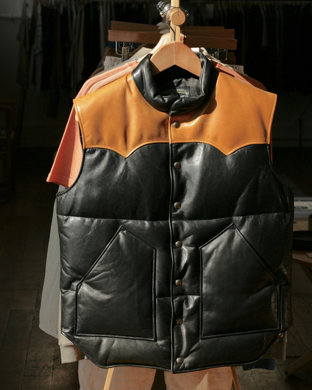 Old Toy Vest (SC) Caramel - Pony &amp; Tea-Core Horsehide 