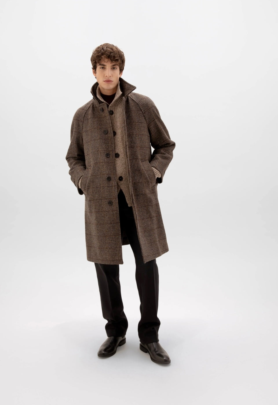 JOHNSTONS OF ELGIN - ‘The Balmacaan’ Lambswool Coat in Bracken - Tempo