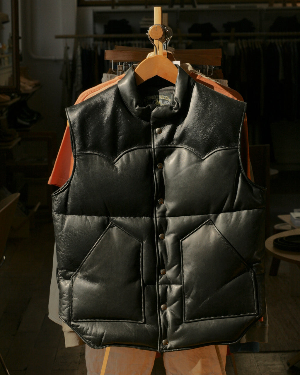 Old Toy Vest (SC) Noir - Poney &amp; Tea-Core Horsehide 