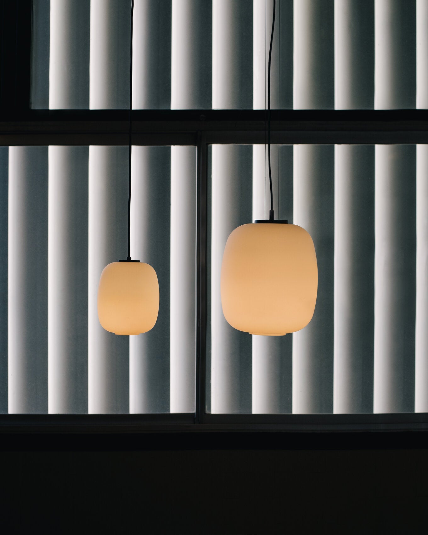 Globo Cesta White Opal Glass Pendant Lamp - Tempo