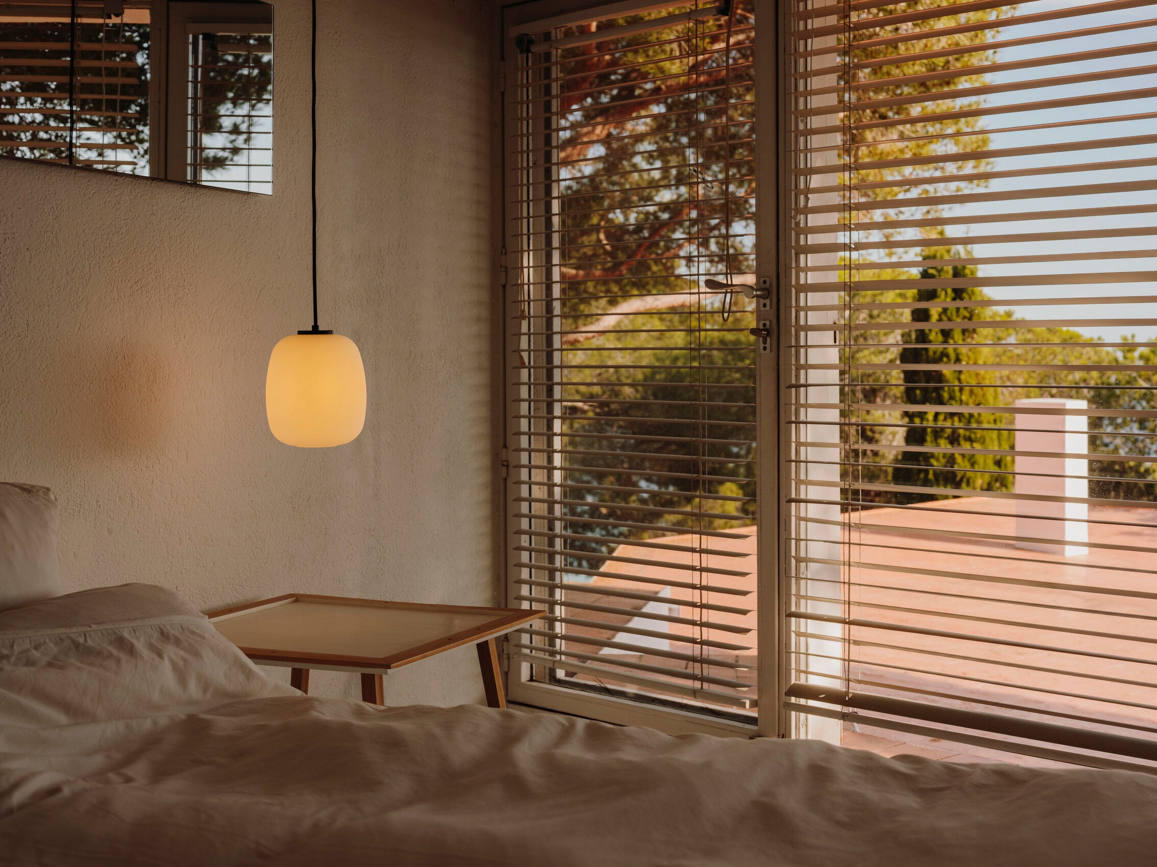 Globo Cesta White Opal Glass Pendant Lamp - Tempo