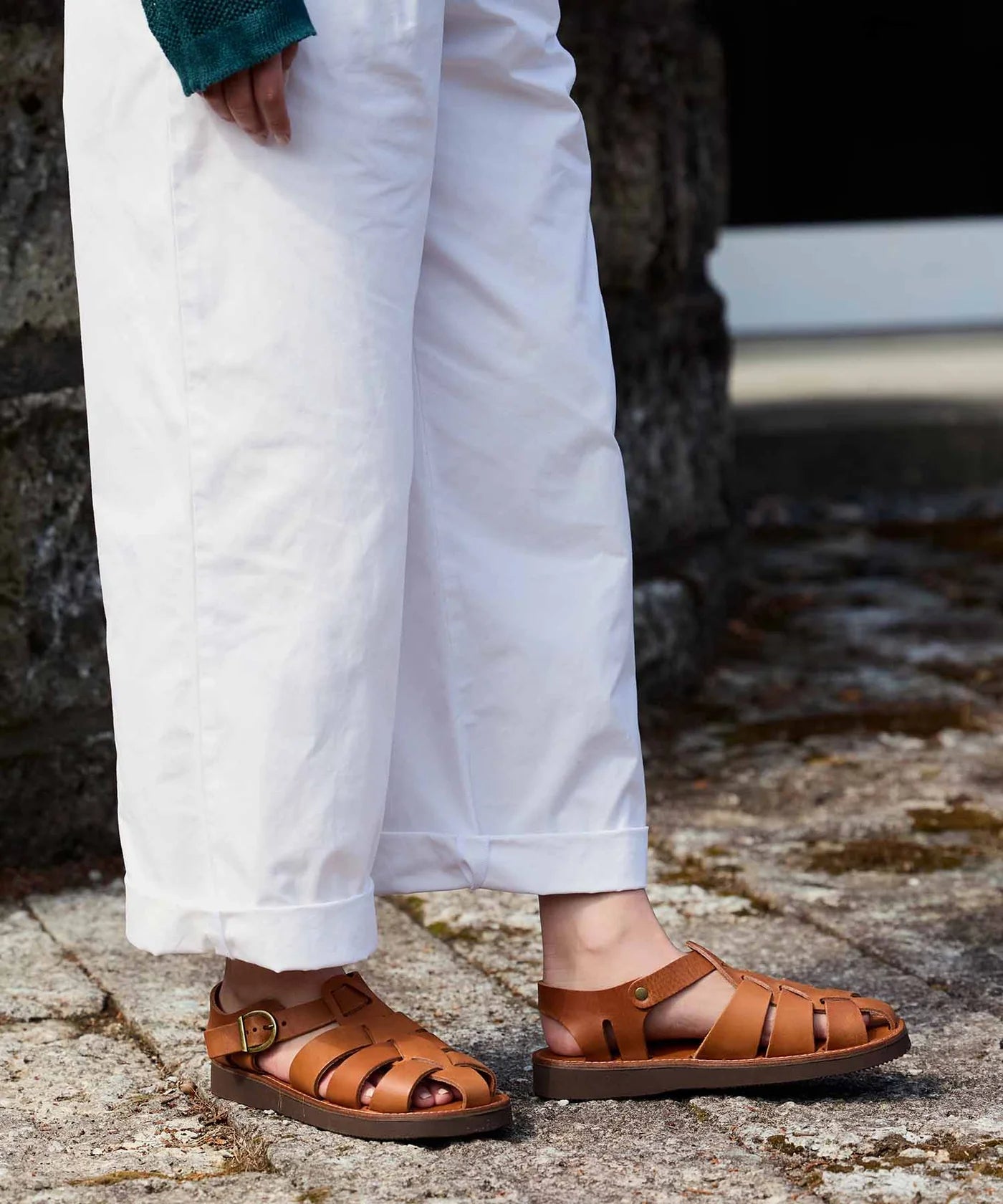 Gurkha in Oiled Pull-Up Leather - Brown