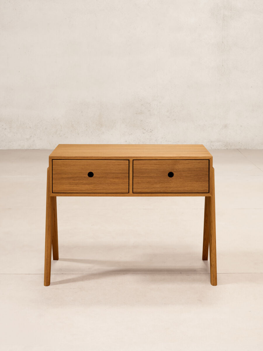PHANTOM HANDS - Side Table V-Leg - Tempo