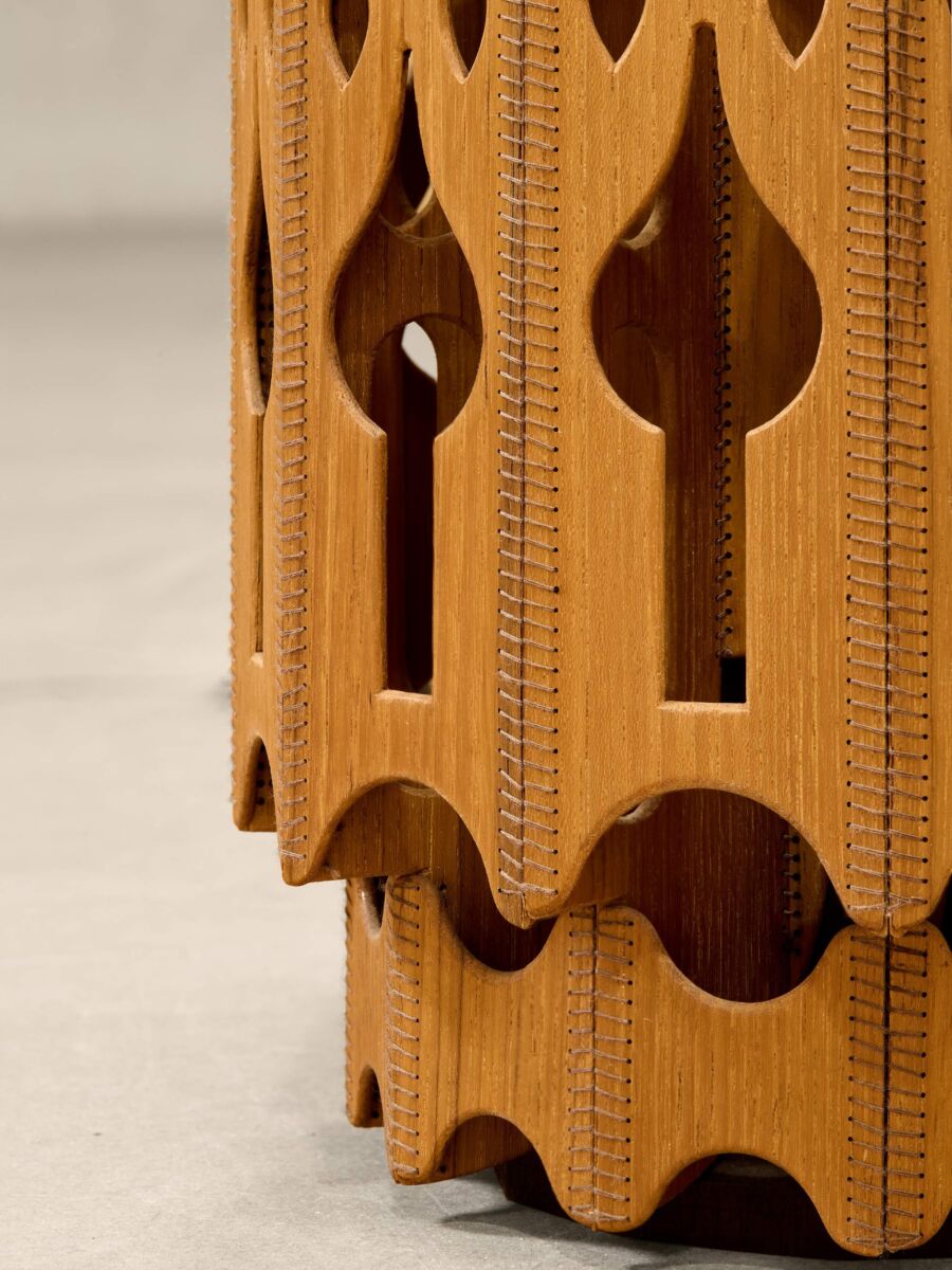 Unfolding Lamp (Teak)