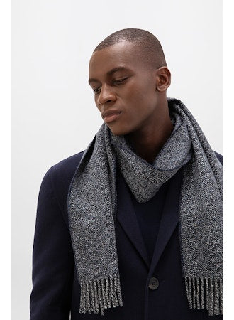 Cashmere Wool Herringbone Twist Scarf in Navy