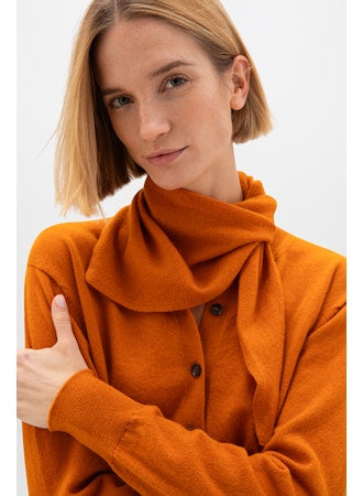 JOHNSTONS OF ELGIN - Cashmere Gauzy Triangle Neck Tie in Black - Tempo