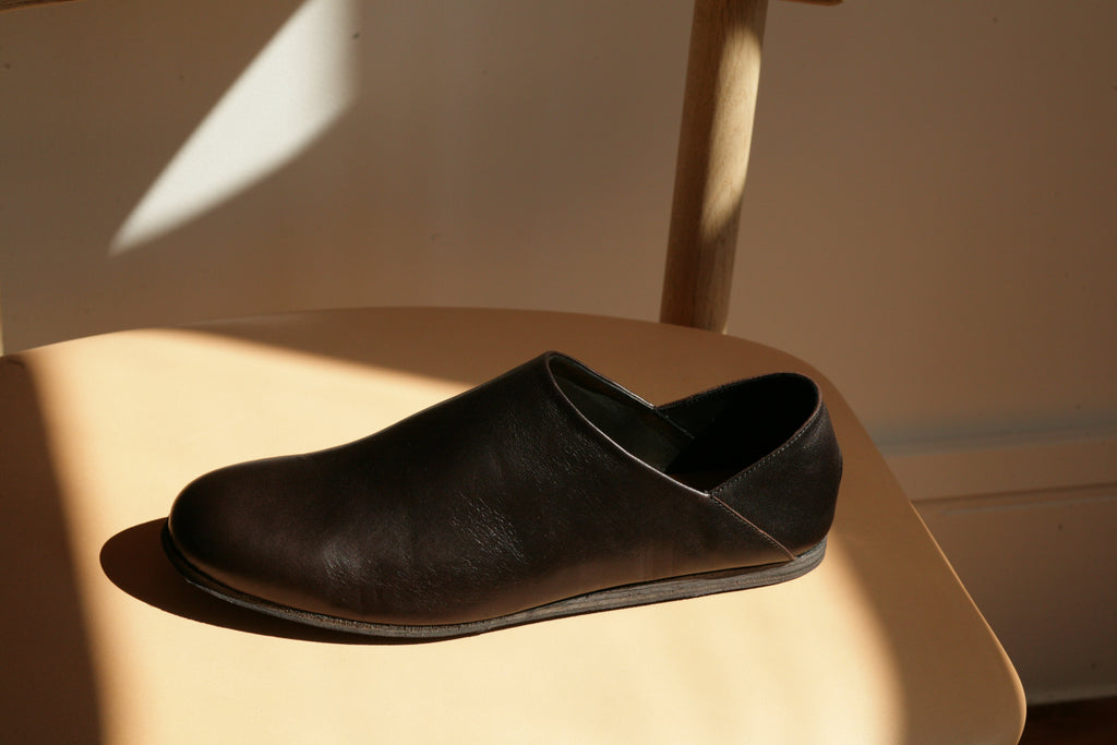 PETROSOLAUM X JAN JAN VAN ESSCHE - Babouche in Brown-Black Shinki-Hikaku Horsehide - Tempo