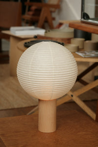 Circle Washi-Paper Battery Torch Lamp with Ash Wood Base