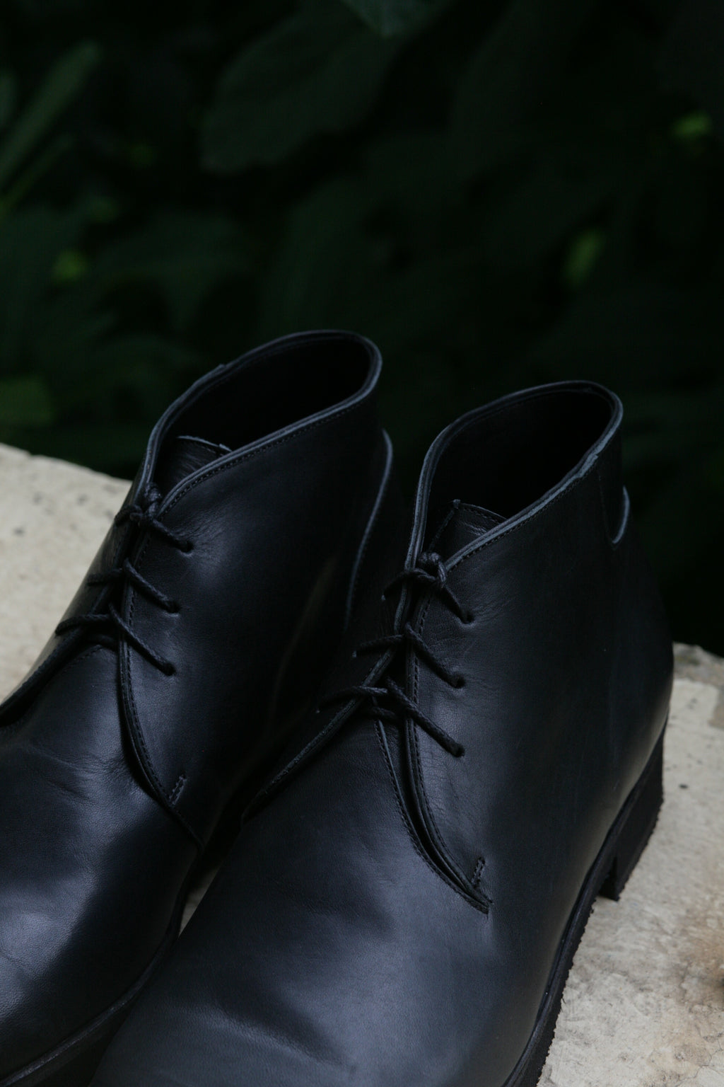PETROSOLAUM - Connect Chukka in Black Pit Oil Calf - Tempo