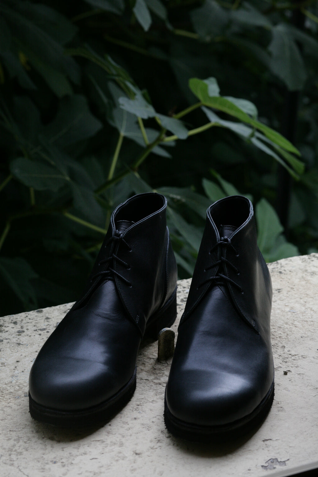 PETROSOLAUM - Connect Chukka in Black Pit Oil Calf - Tempo
