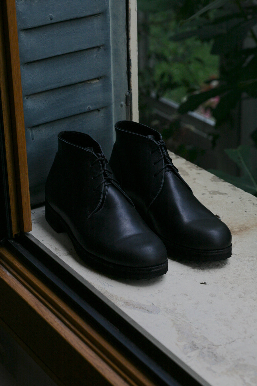 PETROSOLAUM - Connect Chukka in Black Pit Oil Calf - Tempo