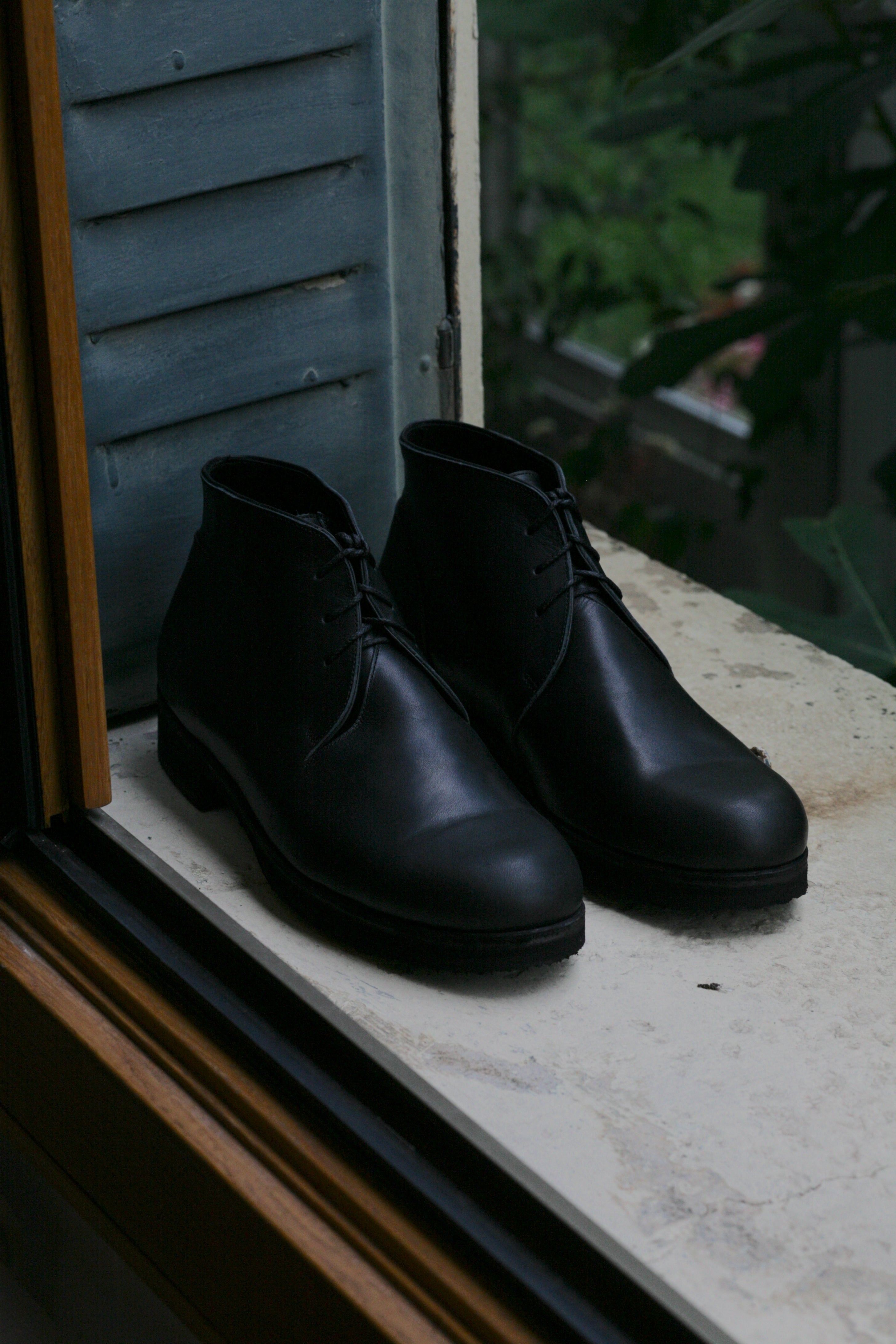 PETROSOLAUM - Connect Chukka in Black Pit Oil Calf - Tempo