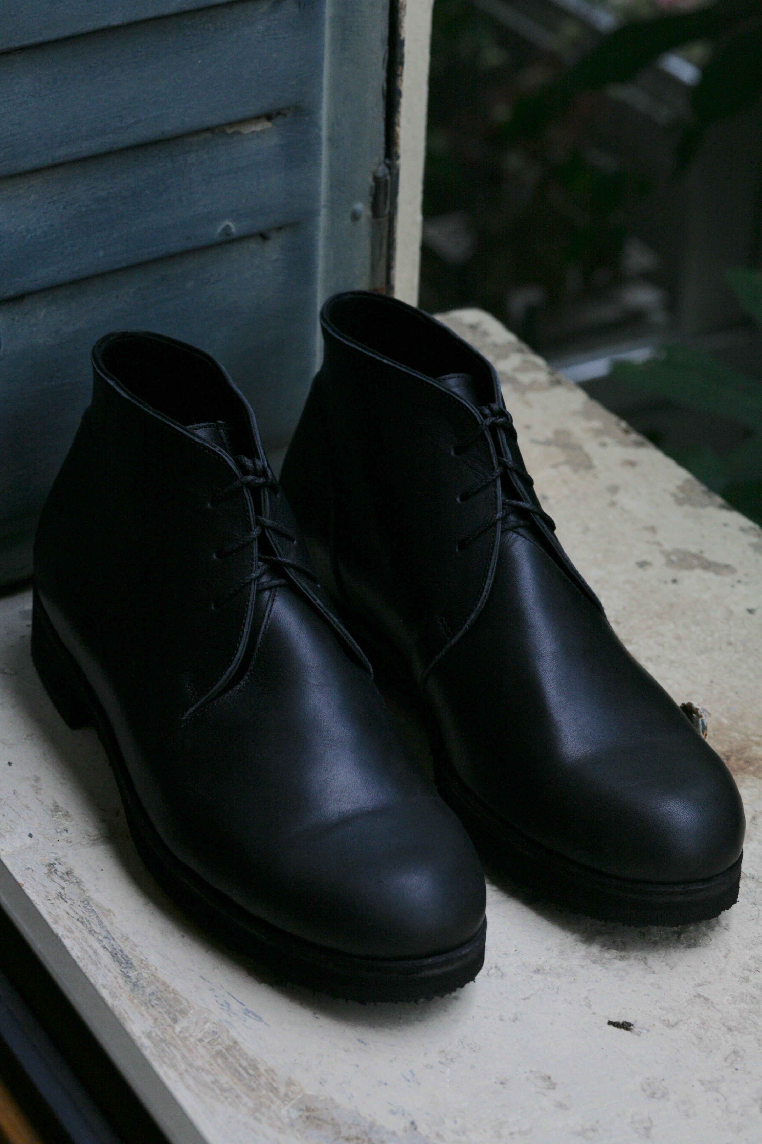 PETROSOLAUM - Connect Chukka in Black Pit Oil Calf - Tempo