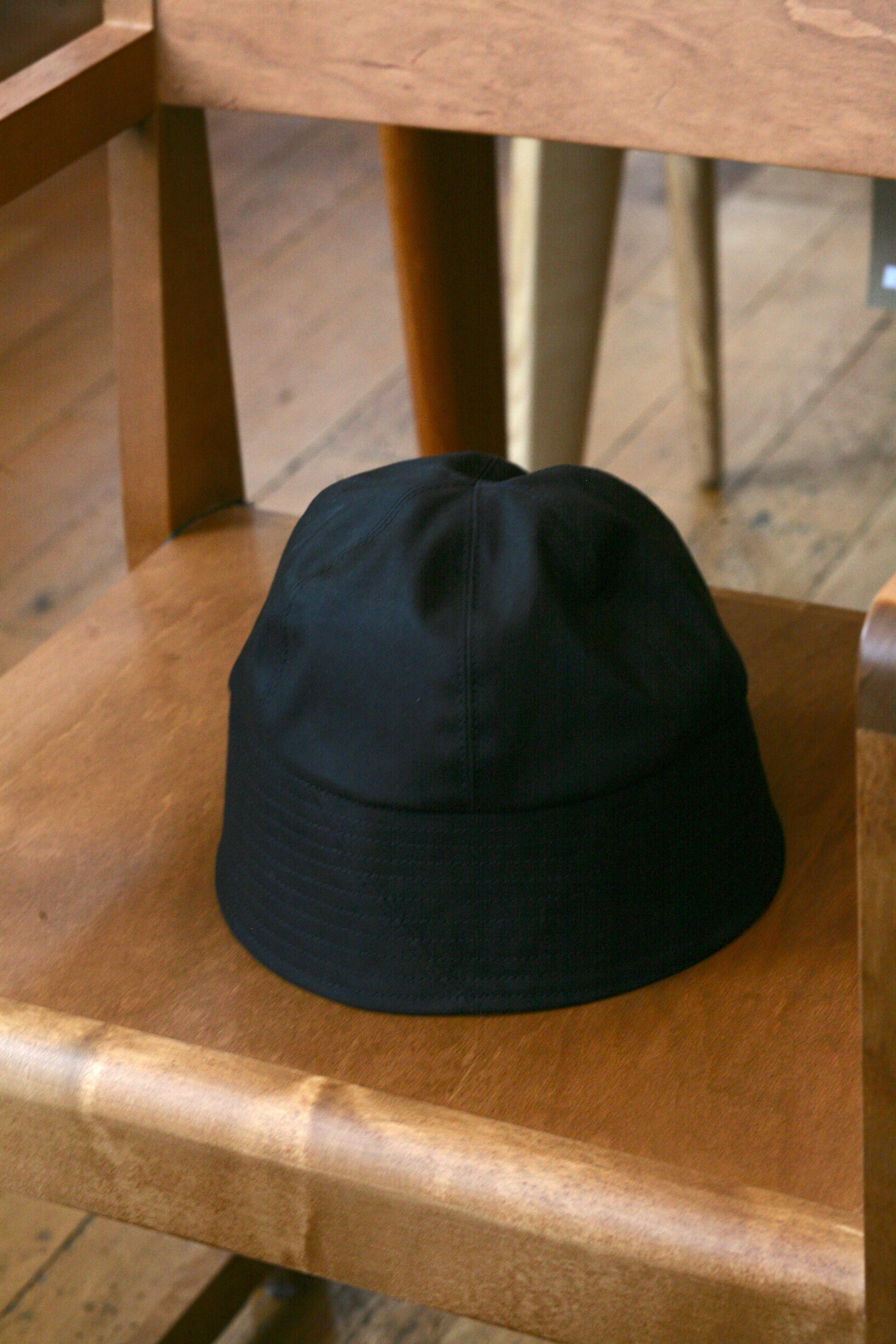 MACKINTOSH X STUDIO NICHOLSON - Handmade Deveron Rubberized Bonded Cotton Bucket Hat in Black - Tempo