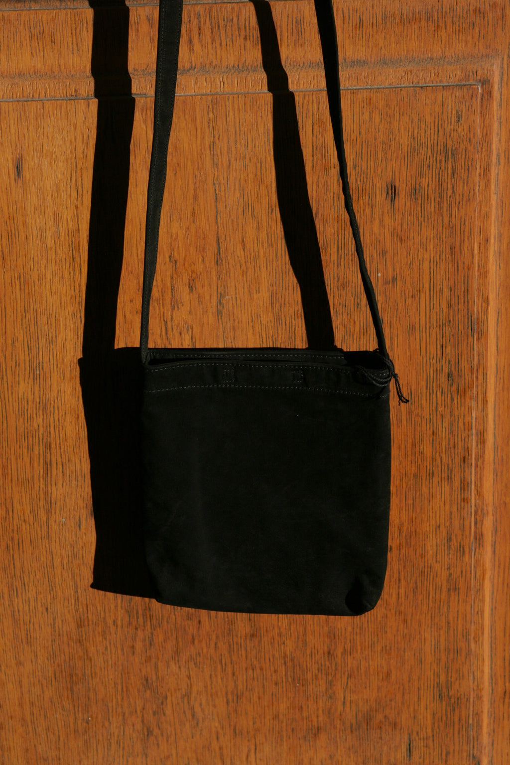 YOKO SAKAMOTO - RESEARCHER BAG SMALL NUBUCK COWHIDE BLACK - Tempo