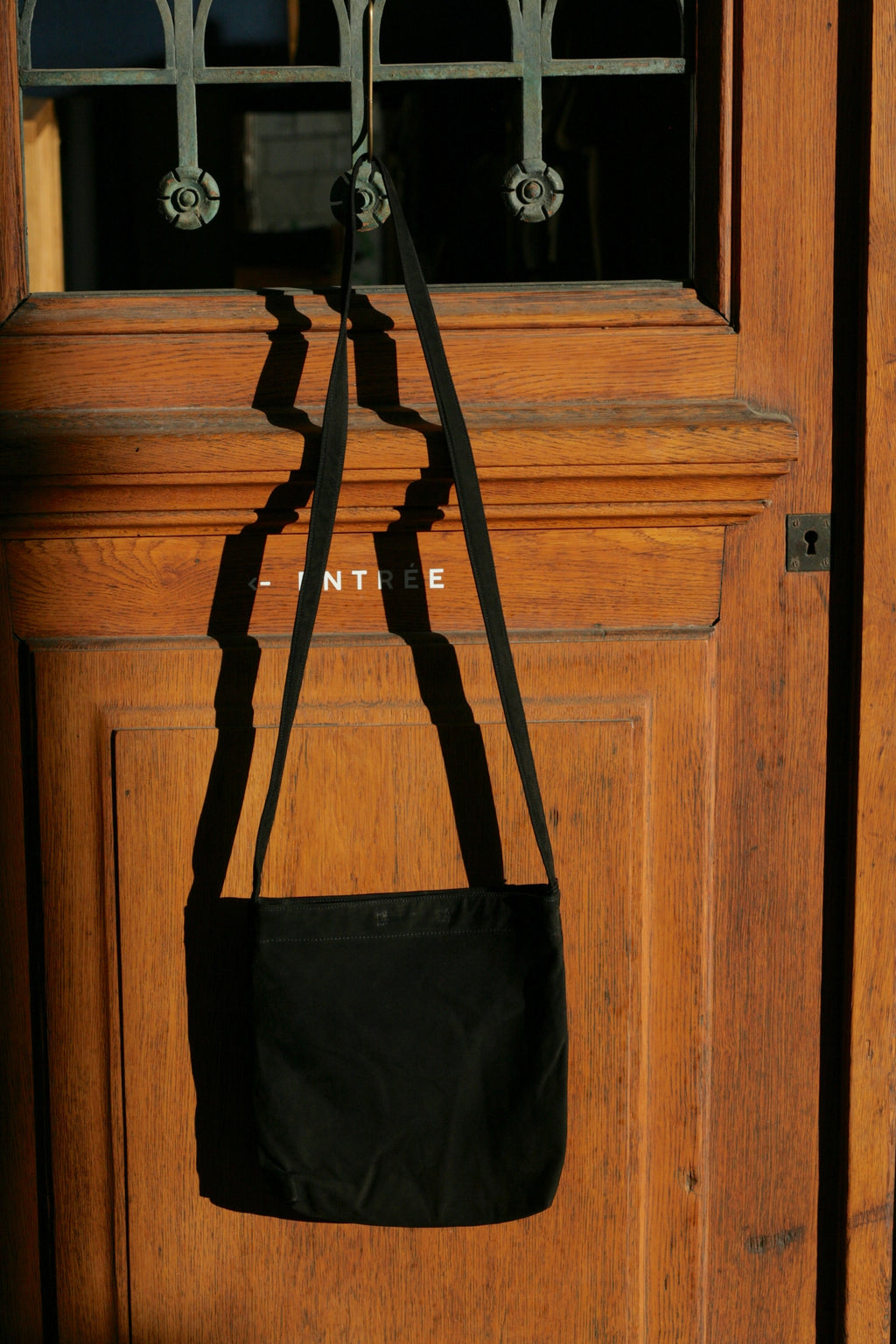 YOKO SAKAMOTO - RESEARCHER BAG MEDIUM NUBUCK COWHIDE BLACK - Tempo