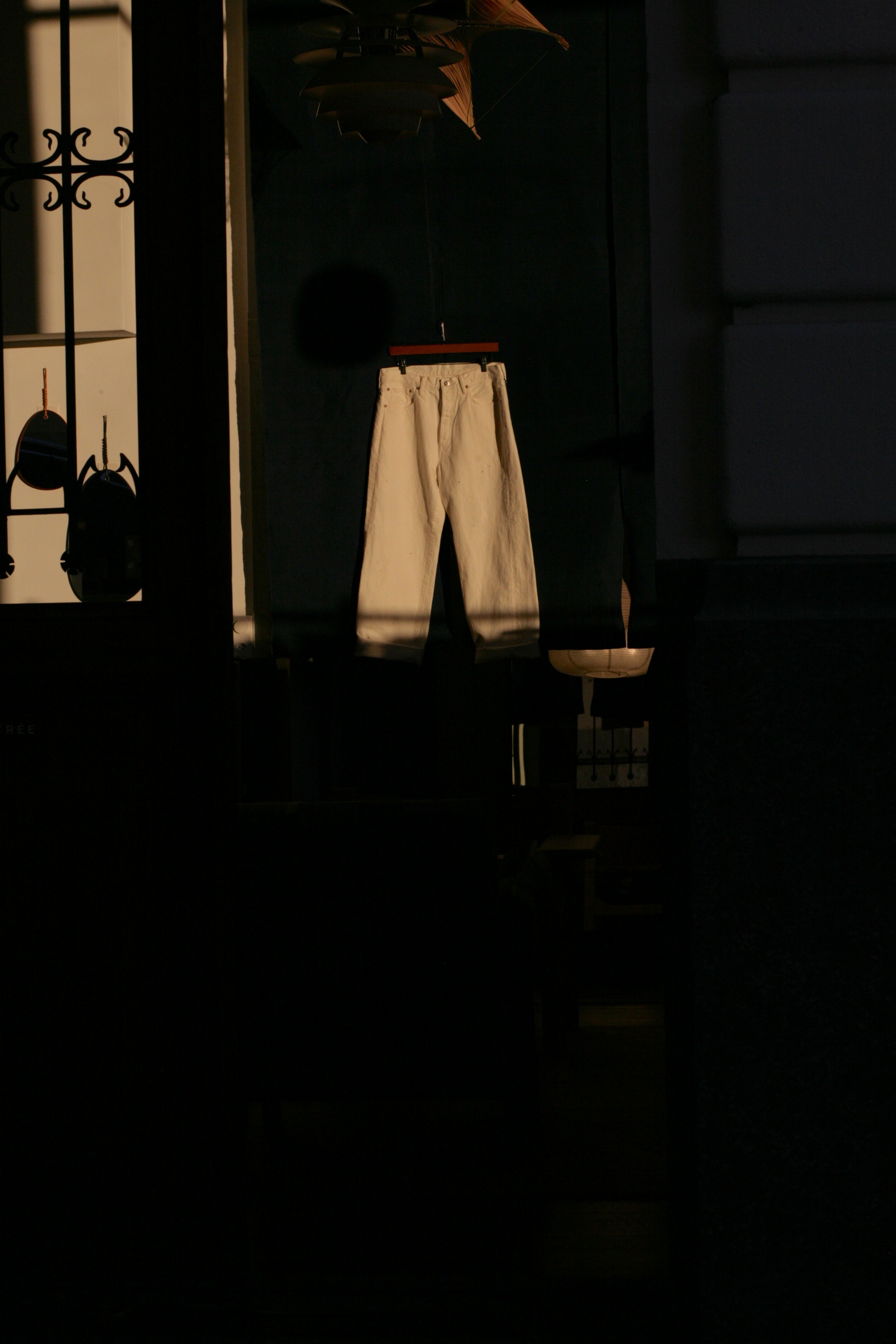 YOKO SAKAMOTO - 5 POCKET STRAIGHT SELVEDGE PANTS - FADE WHITE (PAINT STAINS) - Tempo