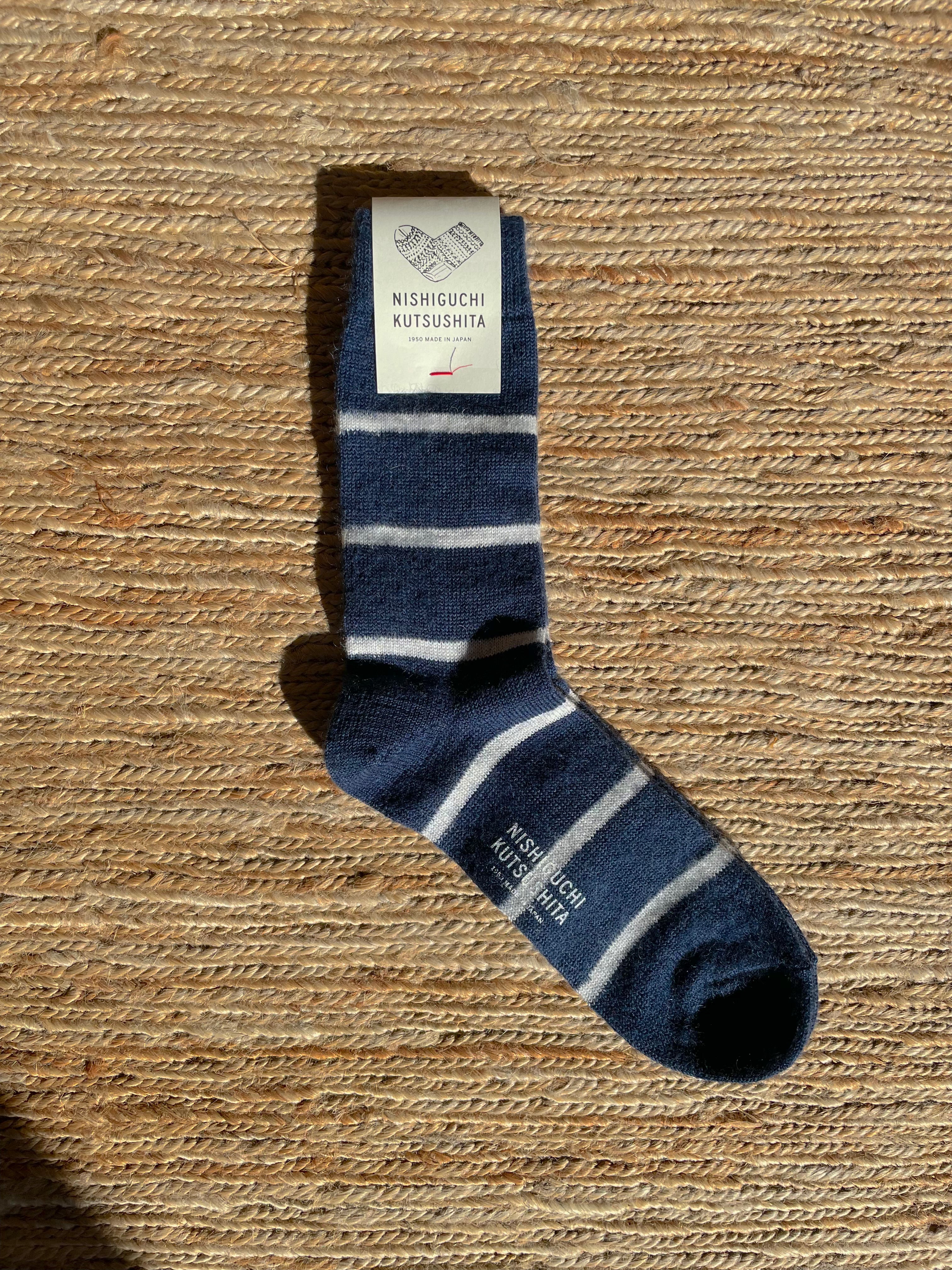 Socken mit Mohairwollbordüre in Marine 