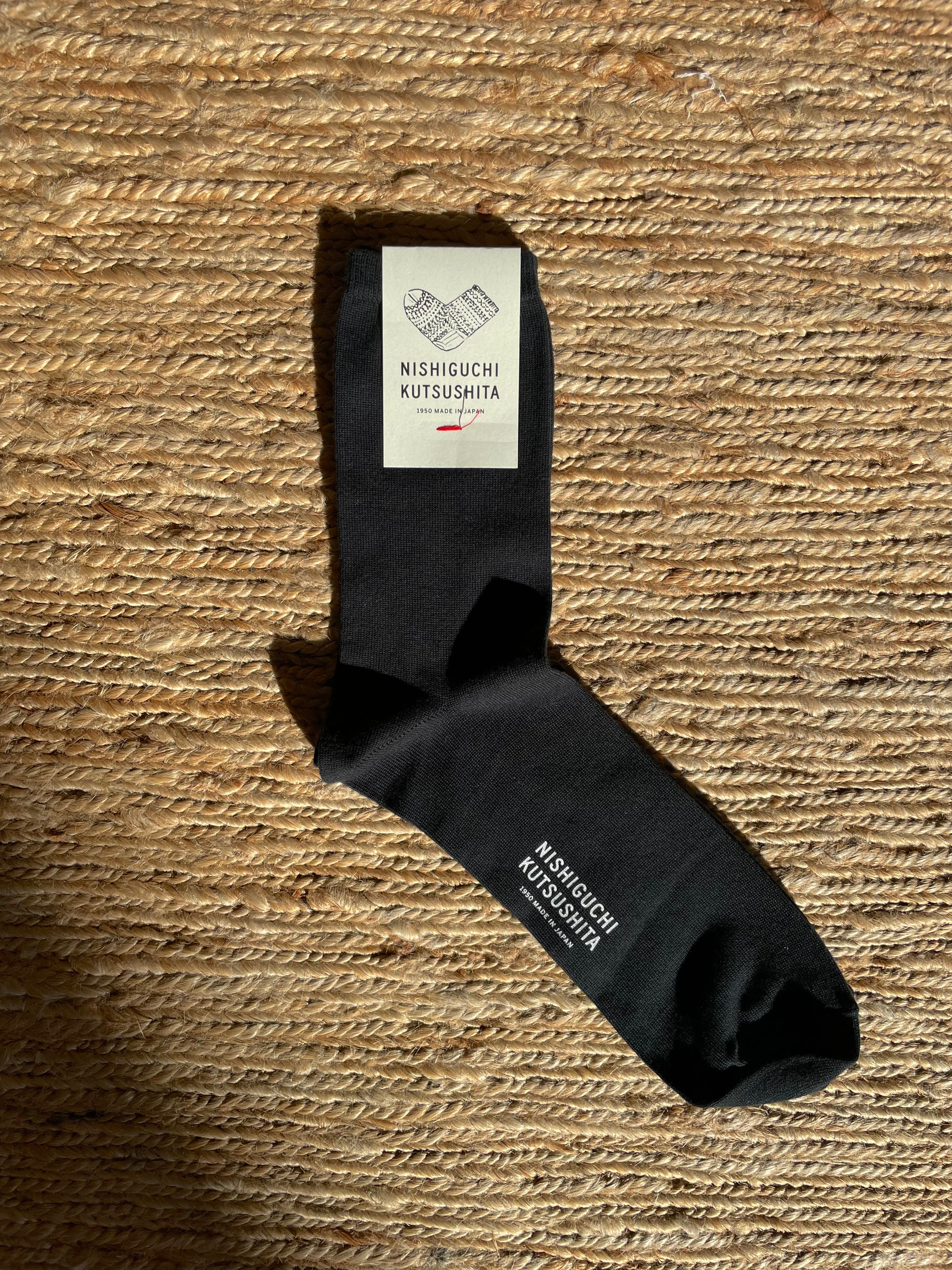 Nishiguchi Kutsushita - Egyptian Cotton Plain Socks in Black - Tempo
