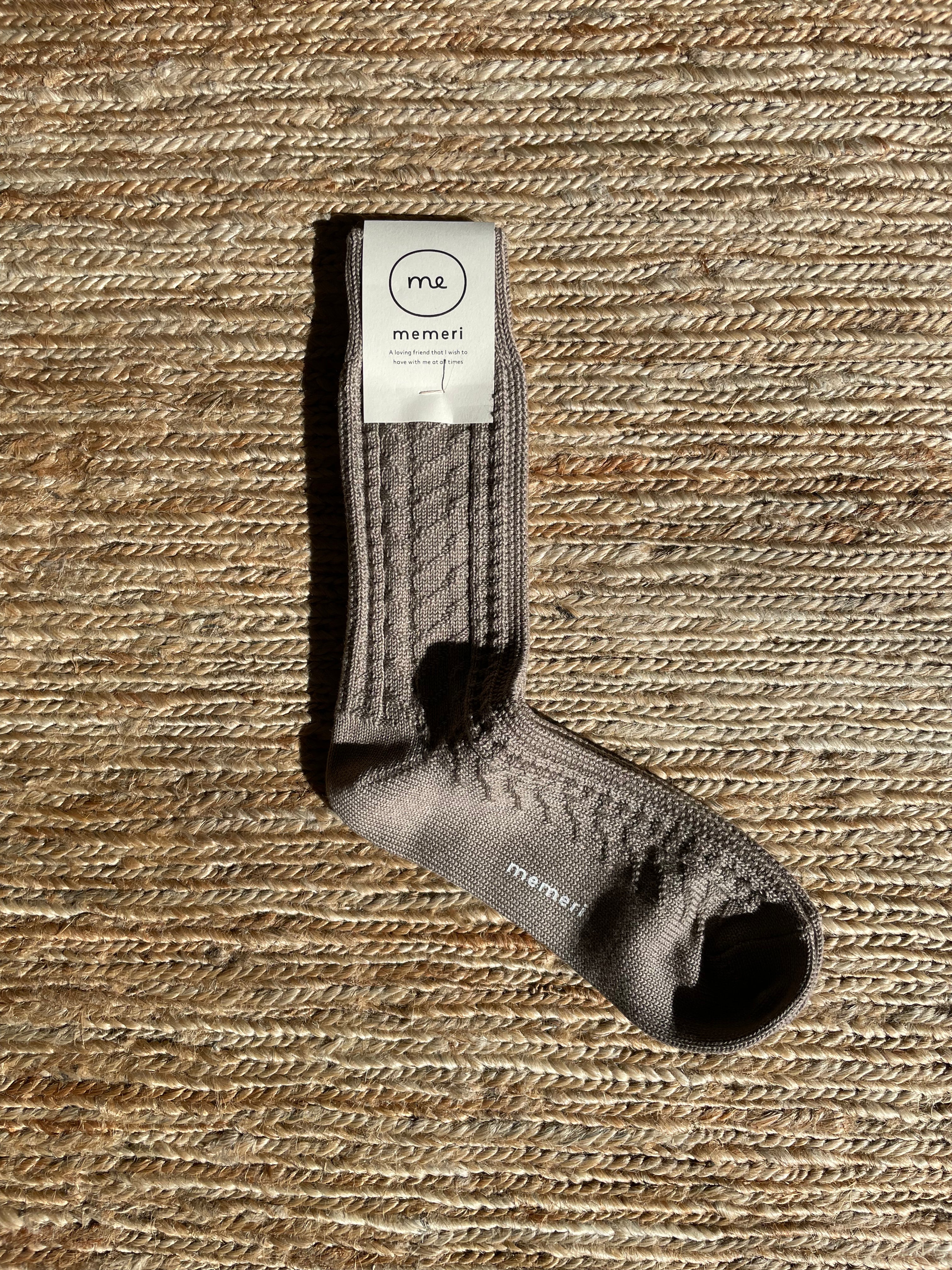 MEMERI - Wool Cotton Cable Socks in Beige - Tempo