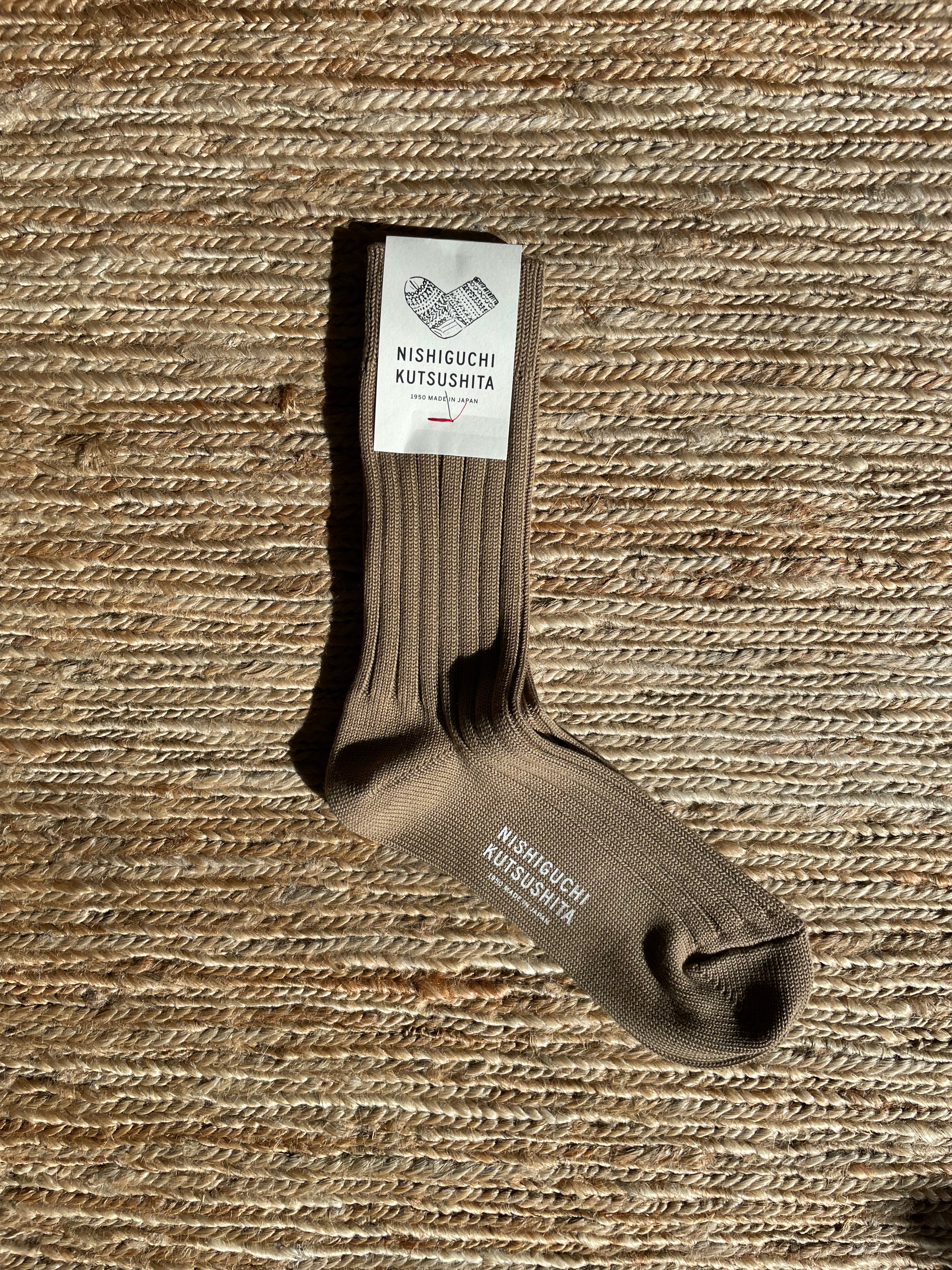 Nishiguchi Kutsushita - Egyptian Cotton Ribbed Socks in Cafe au Lait - Tempo