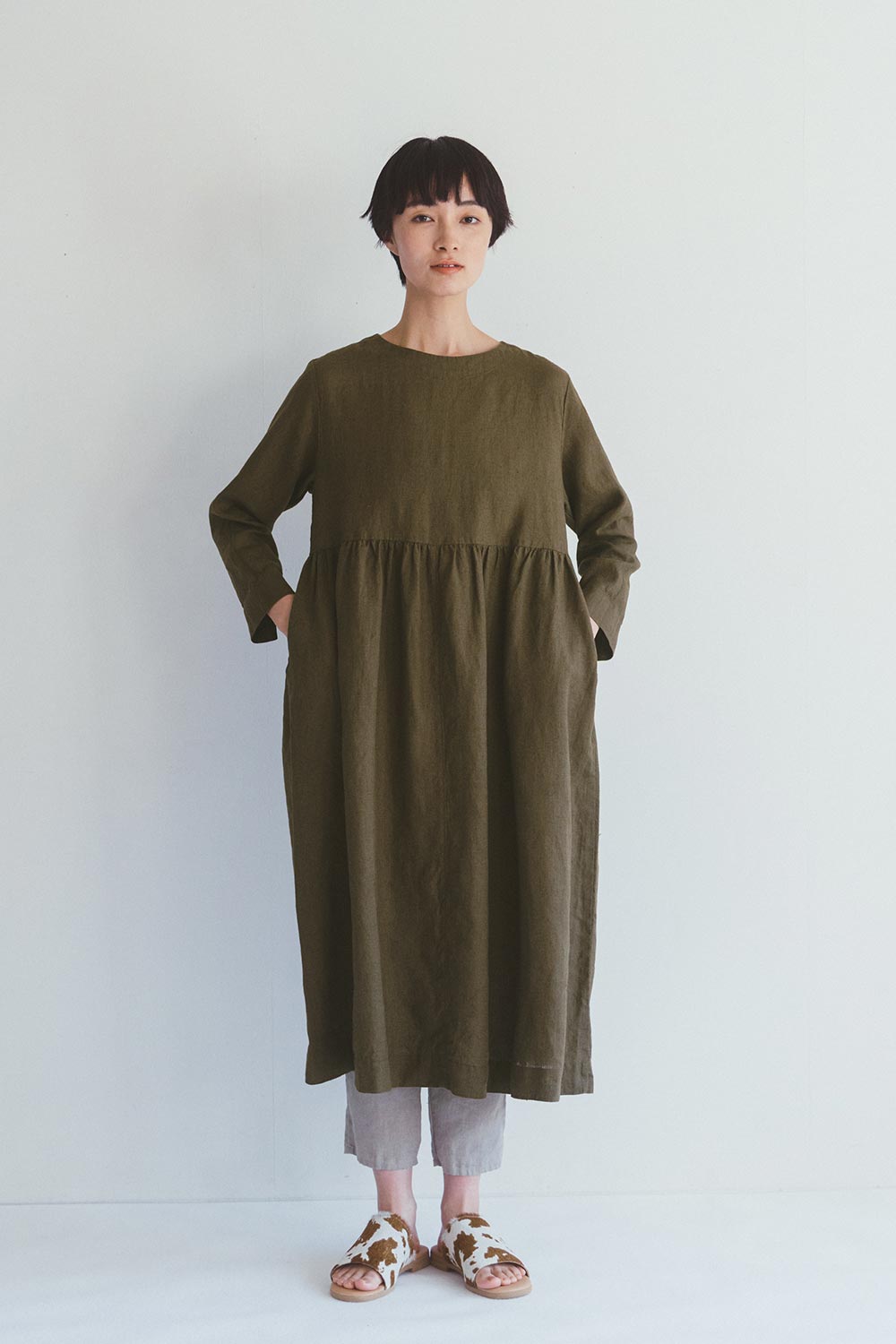 Fabia Linen Dress in Epinard