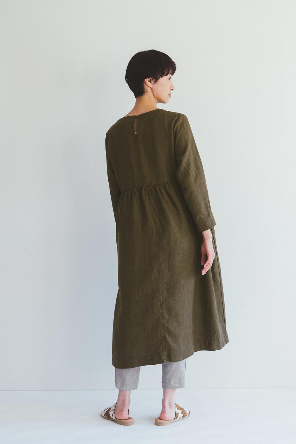 Fabia Linen Dress in Epinard