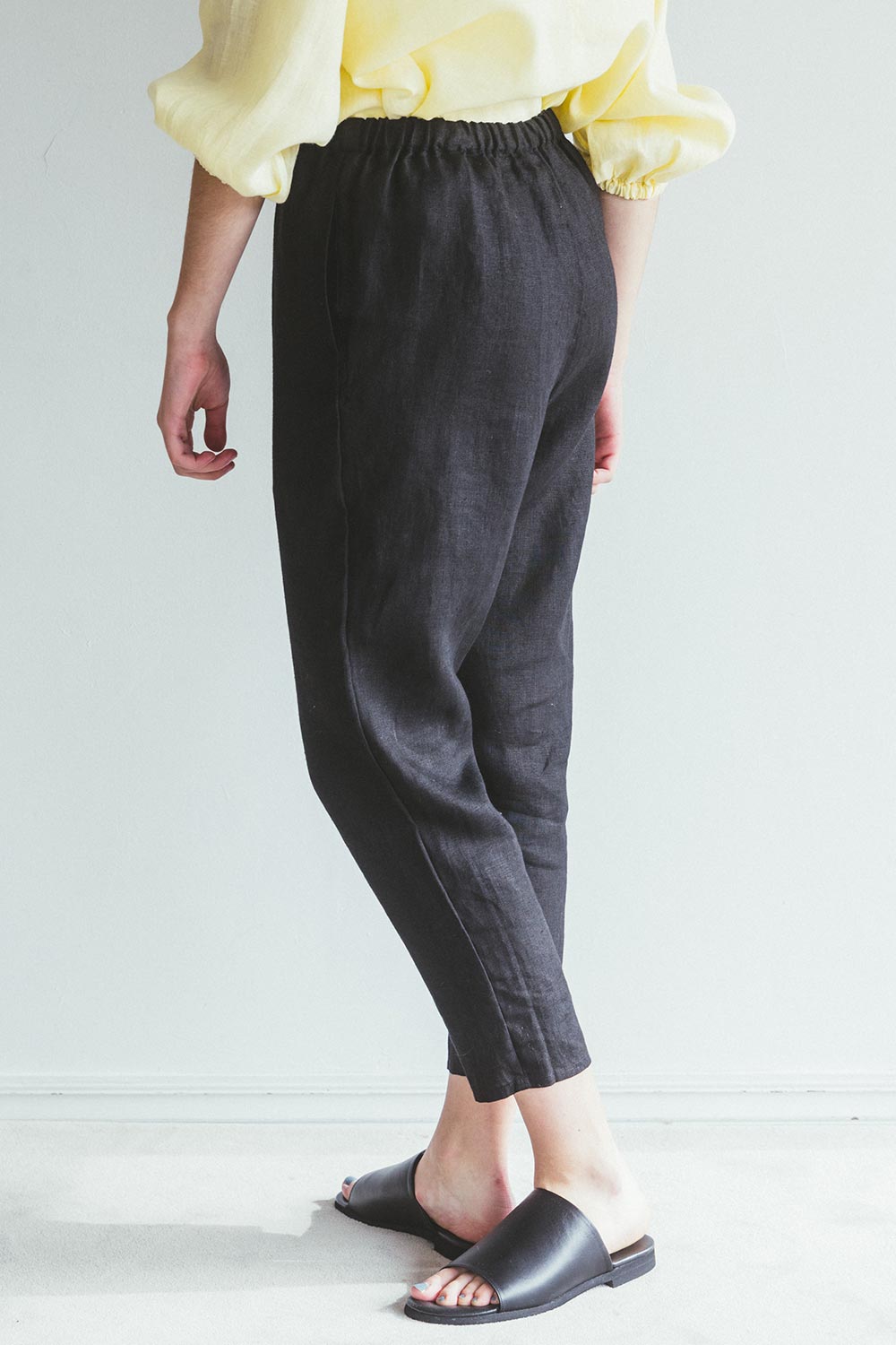 Robin Linen Pants in Black