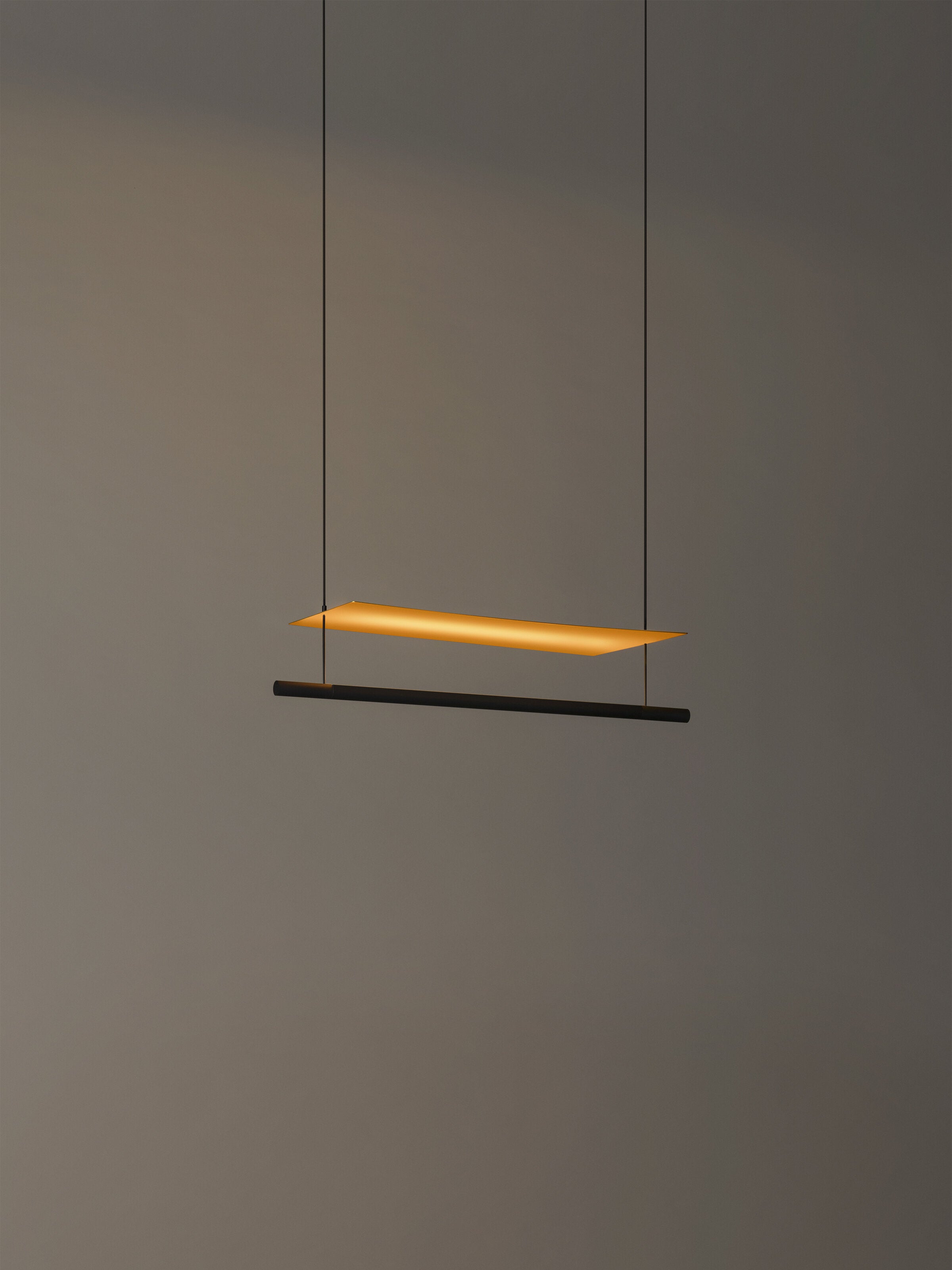 Lámina Dorada 45 Anodized Aluminium with Matte Gold Pendant Lamp - Tempo