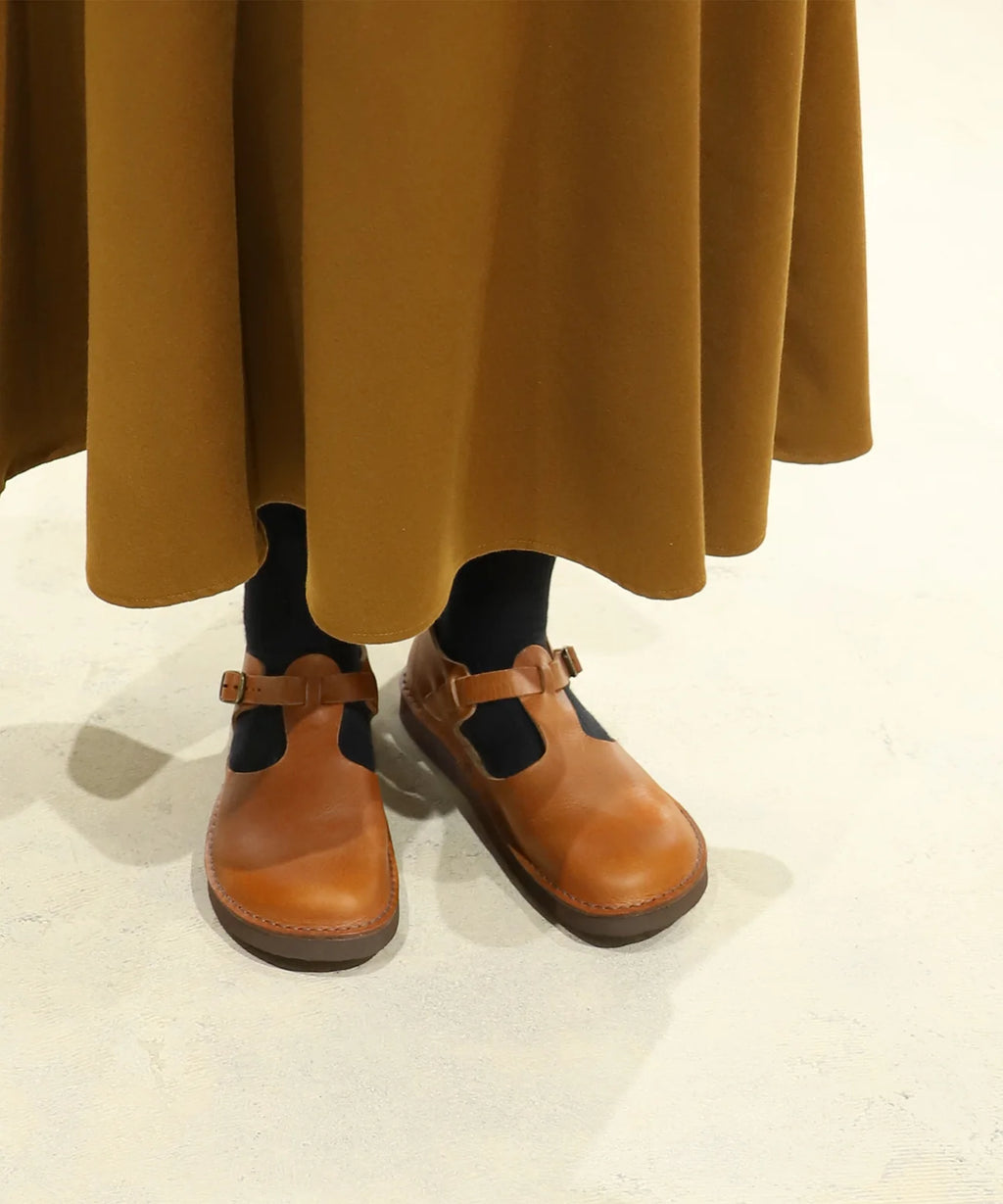 ORGANIC HANDLOOM - Pre-Order: Guna in Oiled Pull-Up Leather - Natural - Tempo