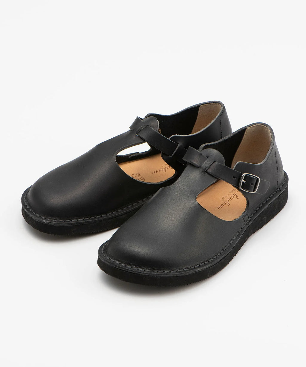 ORGANIC HANDLOOM - Pre-Order: Guna in Oiled Pull-Up Leather - Black - Tempo