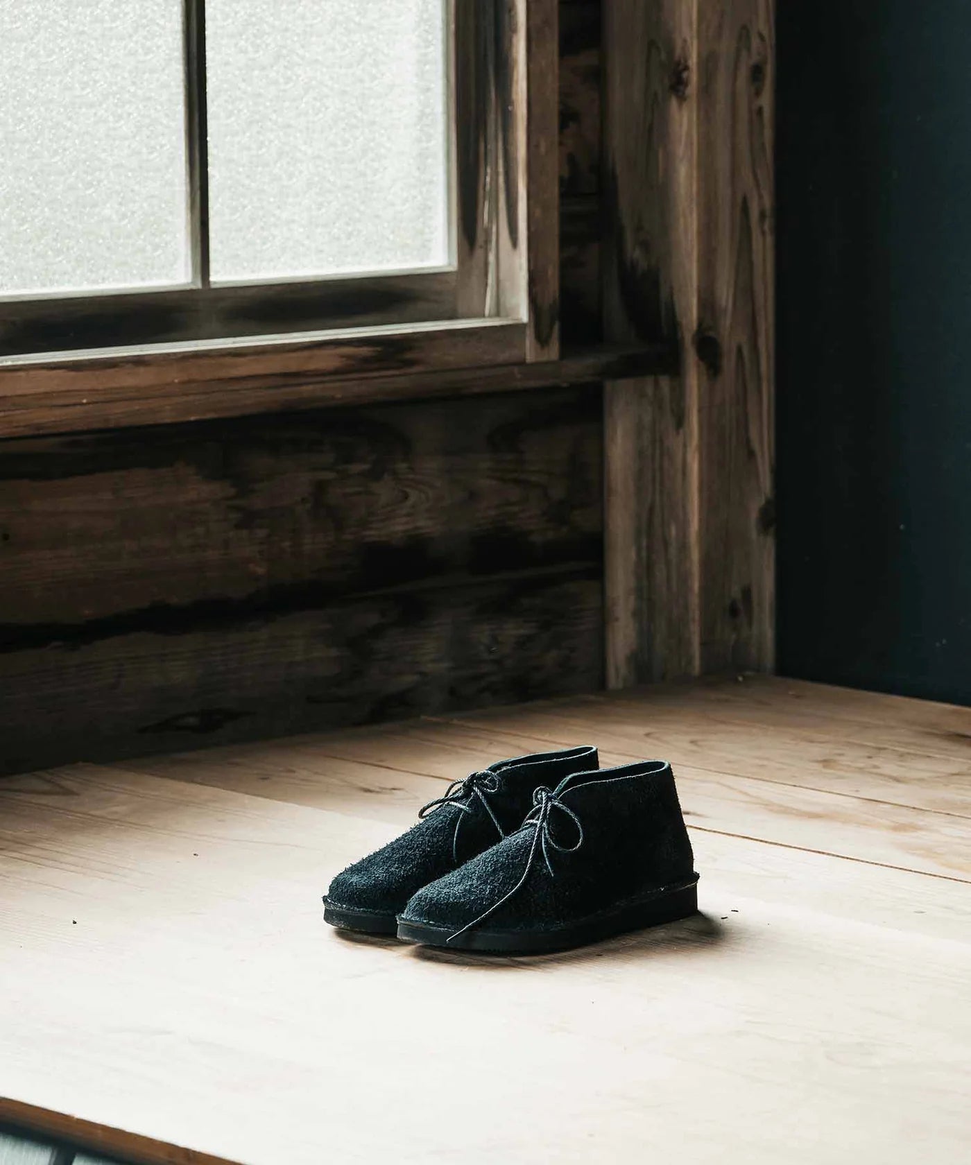 Ives in Black Velour Cowhide