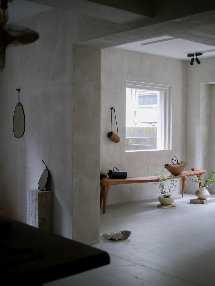 Woven Pebble Mirror 45 | Natural / Chestnut / Black - Tempo