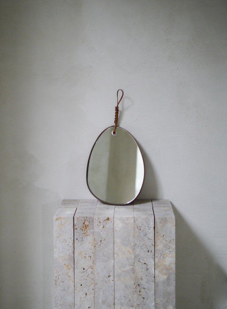 Woven Pebble Mirror 26 | Natural / Chestnut / Black