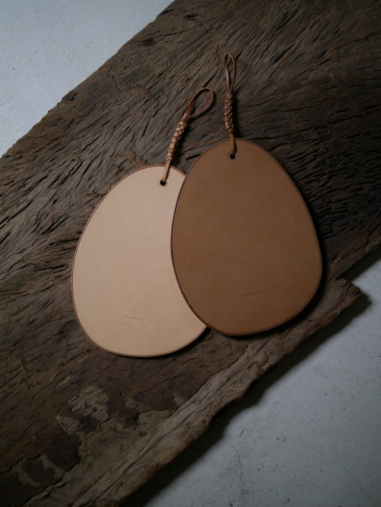 Woven Pebble Mirror 26 | Natural / Chestnut / Black - Tempo