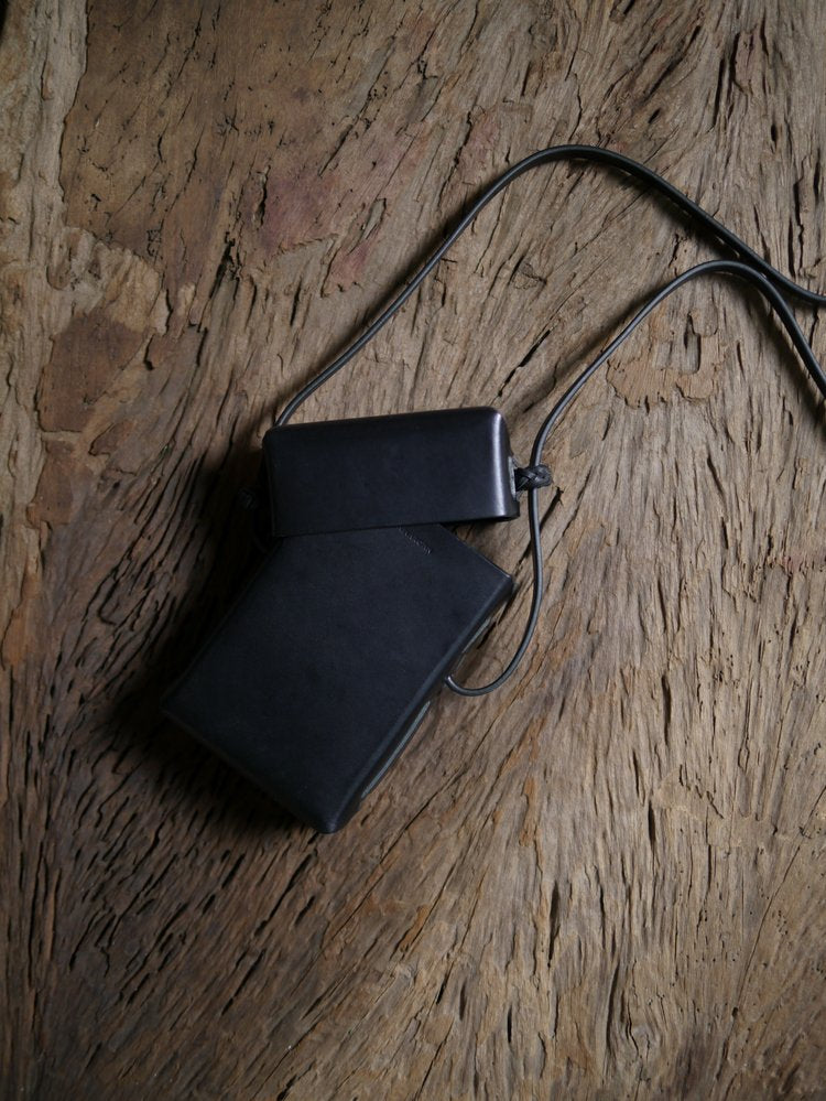 Woven Camera Pouch in All Black - Tempo