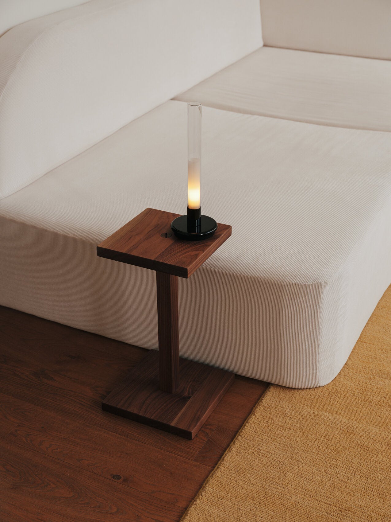 Peana Molina Table in Walnut - Tempo