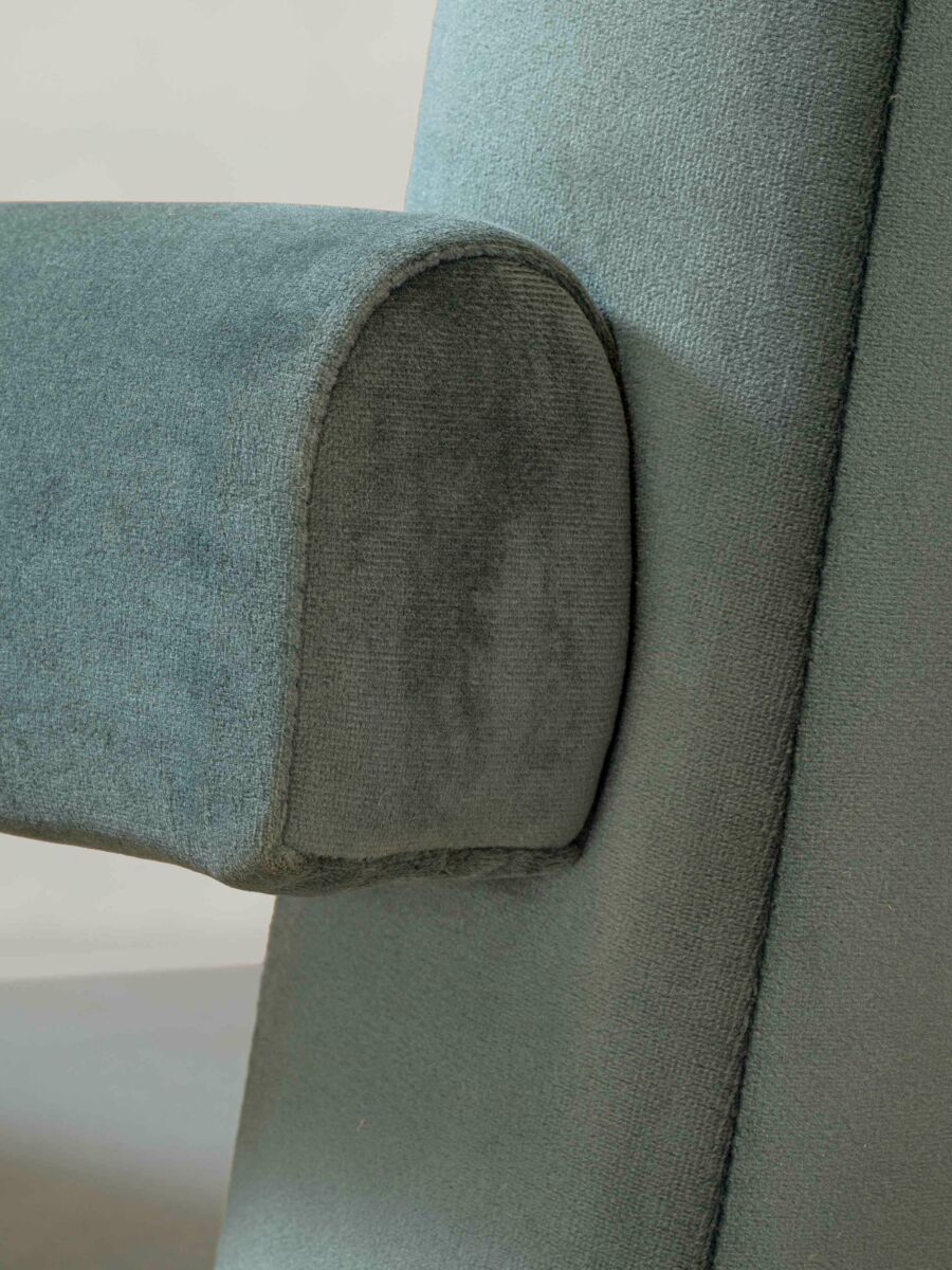 PHANTOM HANDS - Upholstered Office Chair/ Velvet Upholstery - Tempo