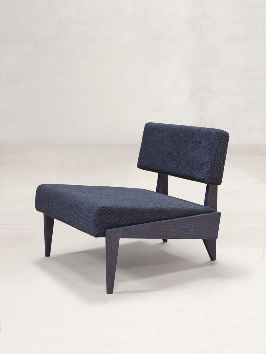 x+l 11 Lounge Chair (Thasra Fabric)