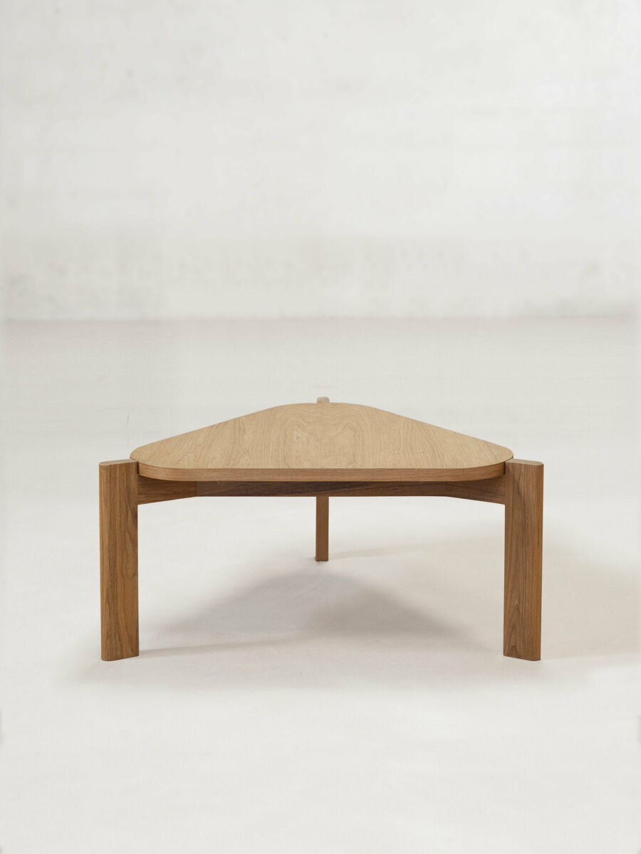 PHANTOM HANDS - Coffee Table - Three Legged - Tempo