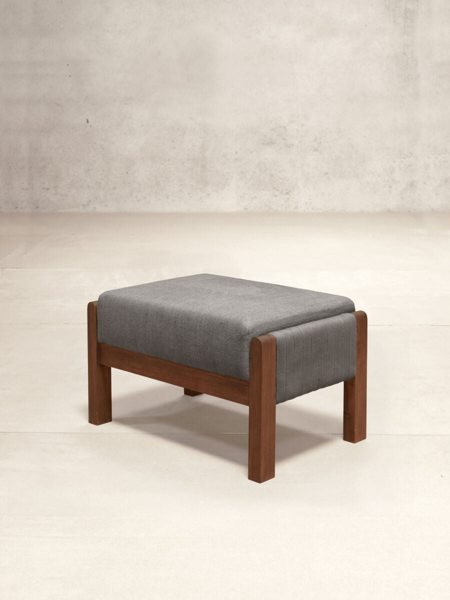 PHANTOM HANDS - Niwar Ottoman (Regular - for the Lounge Chair) - Tempo