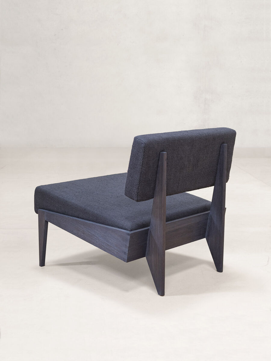 x+l 11 Lounge Chair (Thasra Fabric)