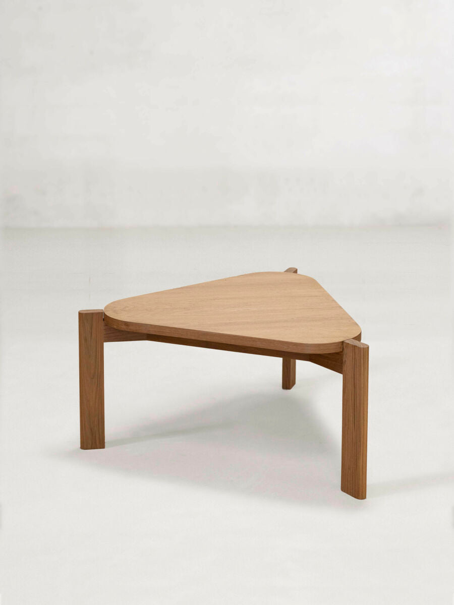 PHANTOM HANDS - Coffee Table - Three Legged - Tempo