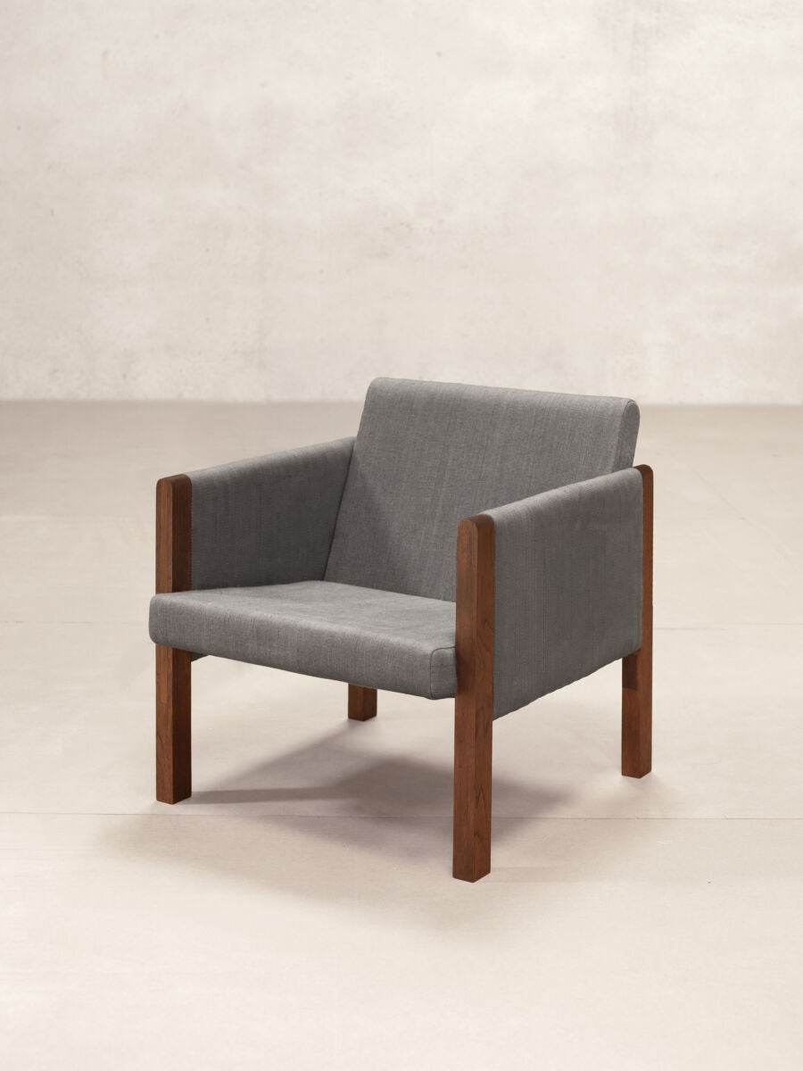 PHANTOM HANDS - Niwar Lounge Chair - Tempo
