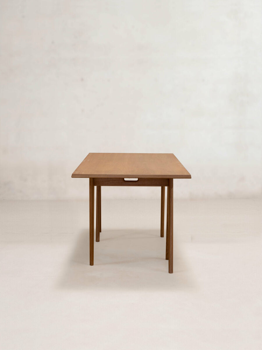 PHANTOM HANDS - x+l 06 Trestle Table - Tempo