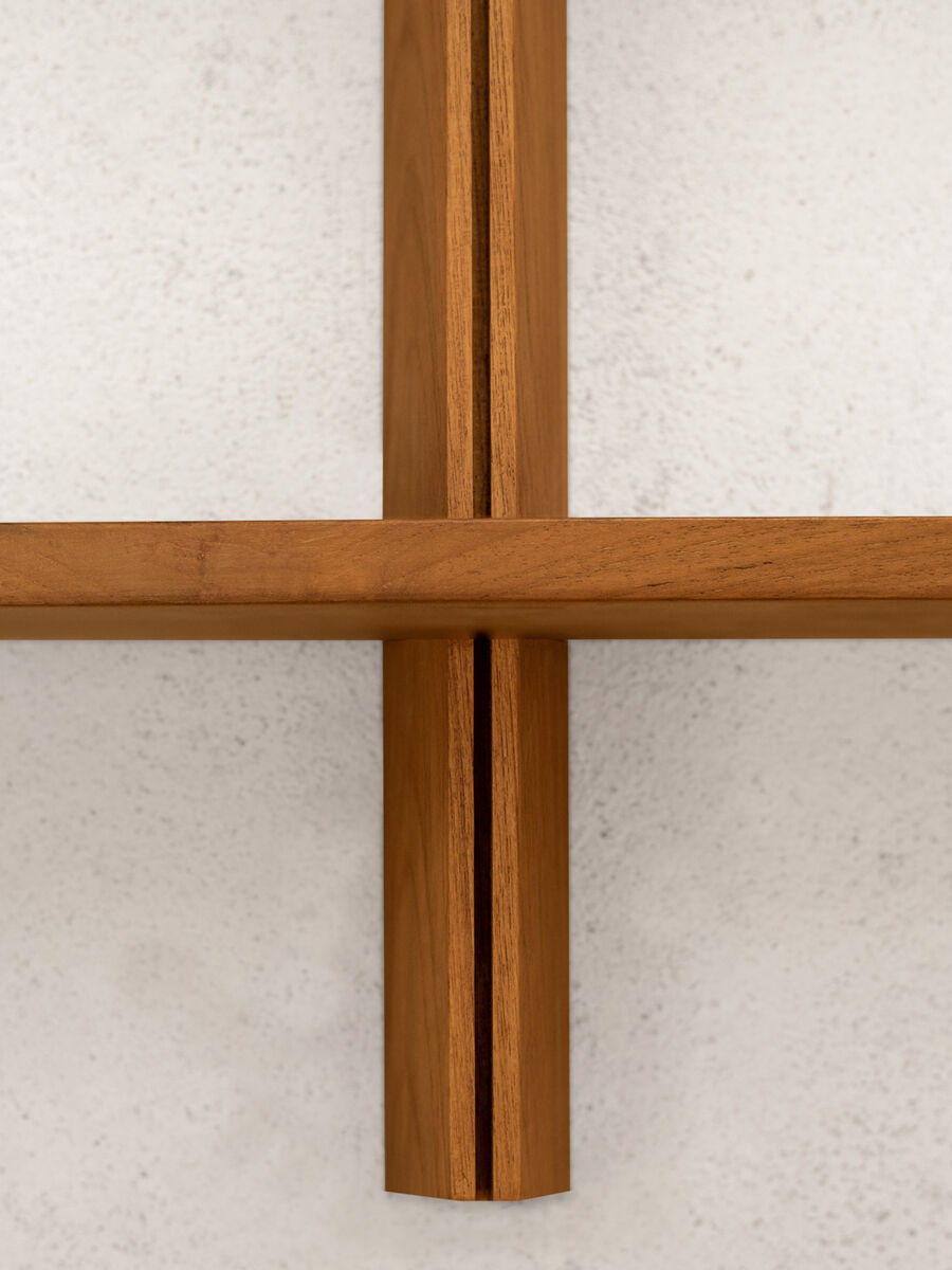 PHANTOM HANDS - DW 02 Bookshelf - Tempo