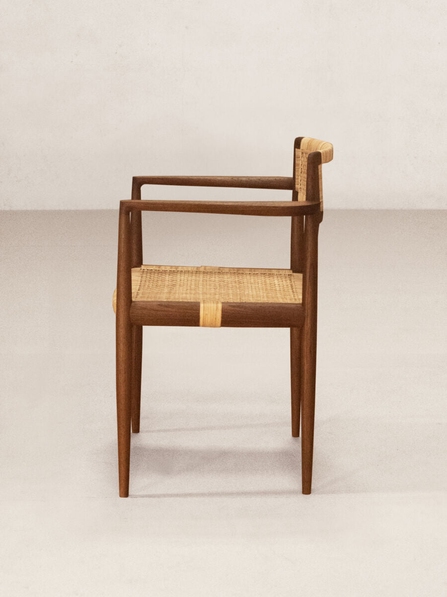 PHANTOM HANDS - Tangāli Dining Chair - Tempo