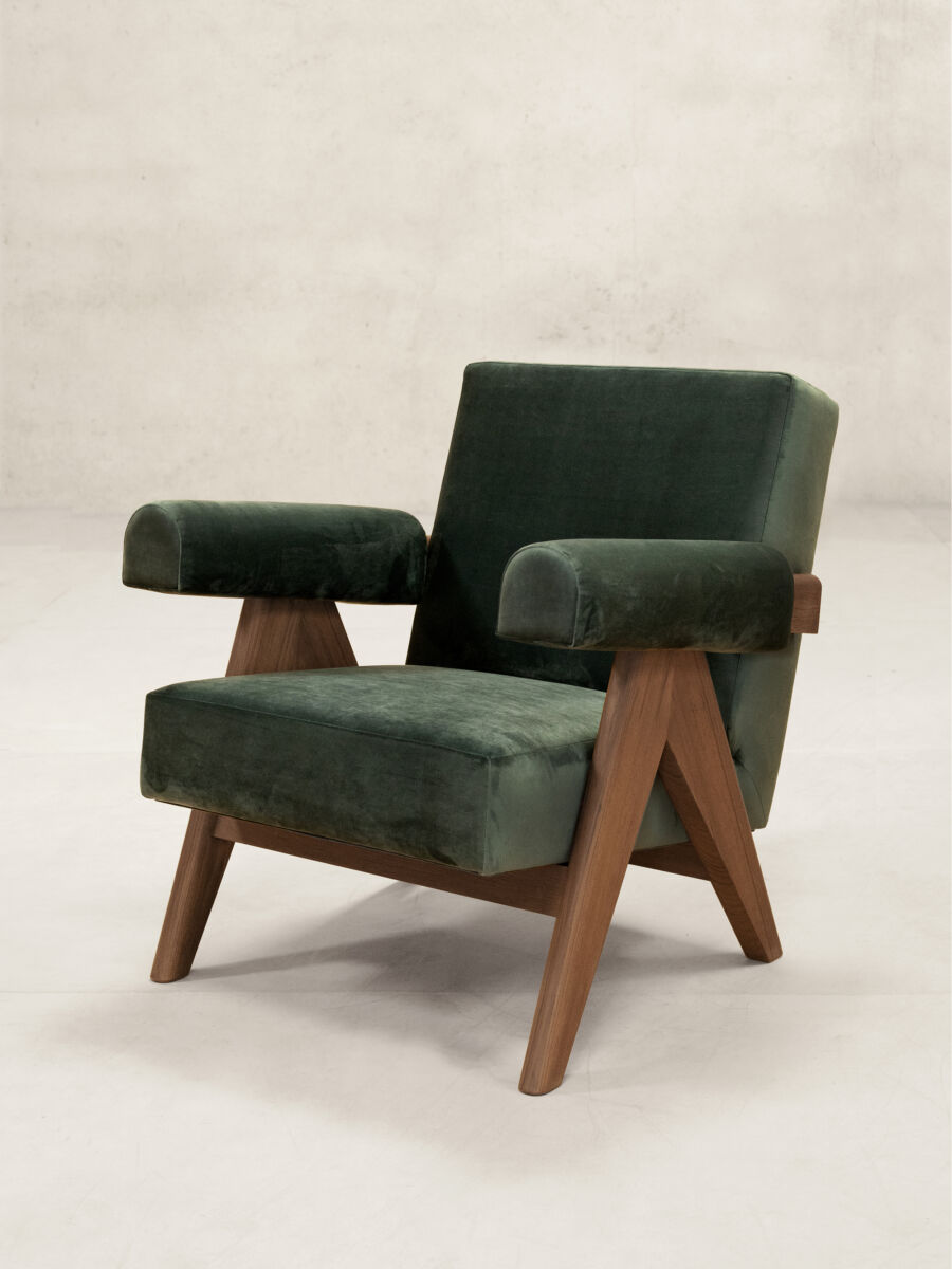 PHANTOM HANDS - Upholstered Easy Armchair/ Velvet Upholstery - Tempo